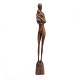 Otto P.-figur, mor med barn. Træ. H: 54cm