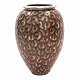 Stor Per Weiss krukke i jernglasur med ornamentale mønstre. Signeret. H: 65cm. 
D: 44cm